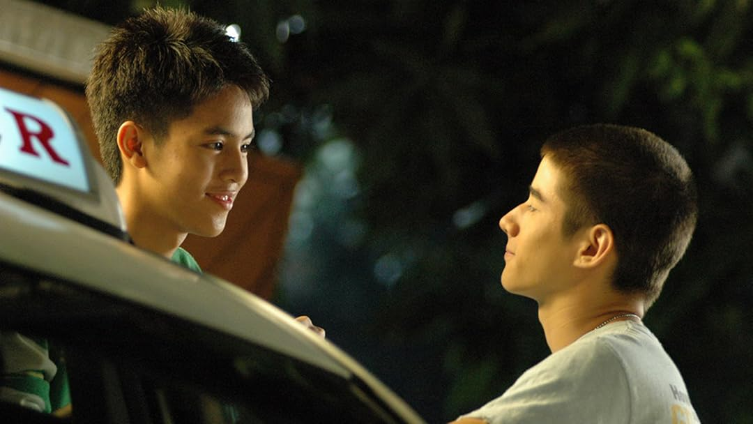 Phim kể về tình bạn và tình yêu đồng giới giữa Tong và Mew, hai cậu bé lớn lên cùng khu phố
