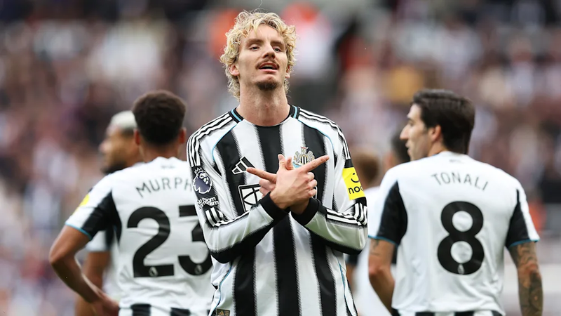 Tân binh Nick Woltemade thuộc nhóm Newcastle United