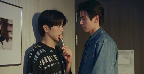 khung-canh-ay-van-la-em