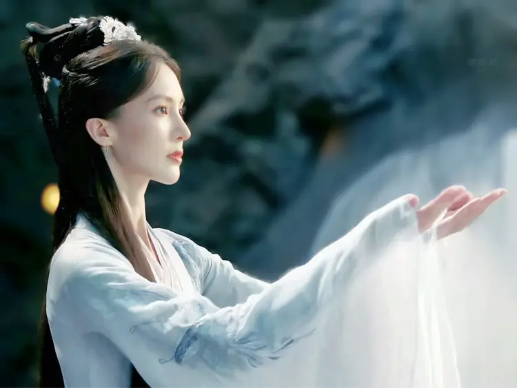 Diễn viên Kim Thần với tạo hình trong Phàm nhân tu tiên