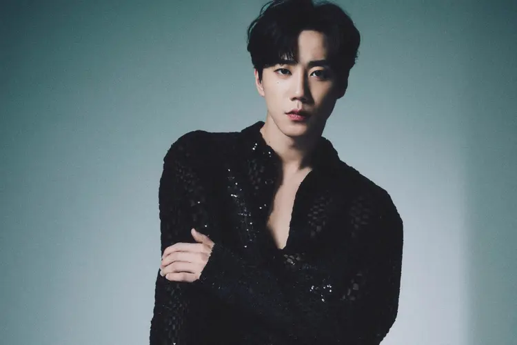 Lee Jun Young với vẻ ngoài nam tính và quyến rũ