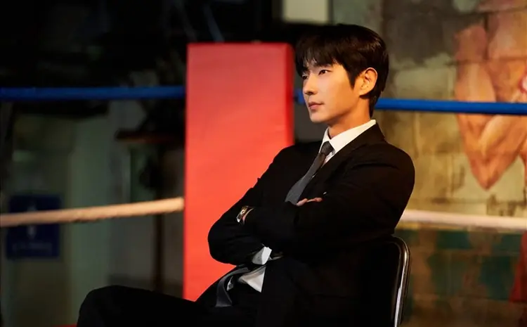 Với khả năng diễn xuất đa dạng, nam diễn viên đã đạt nhiều giải thưởng danh giá