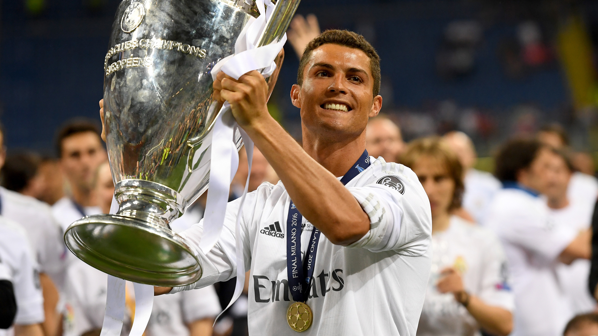 Cristiano Ronaldo là cá nhân xuất sắc nhất tại các giải đấu UEFA Champions League