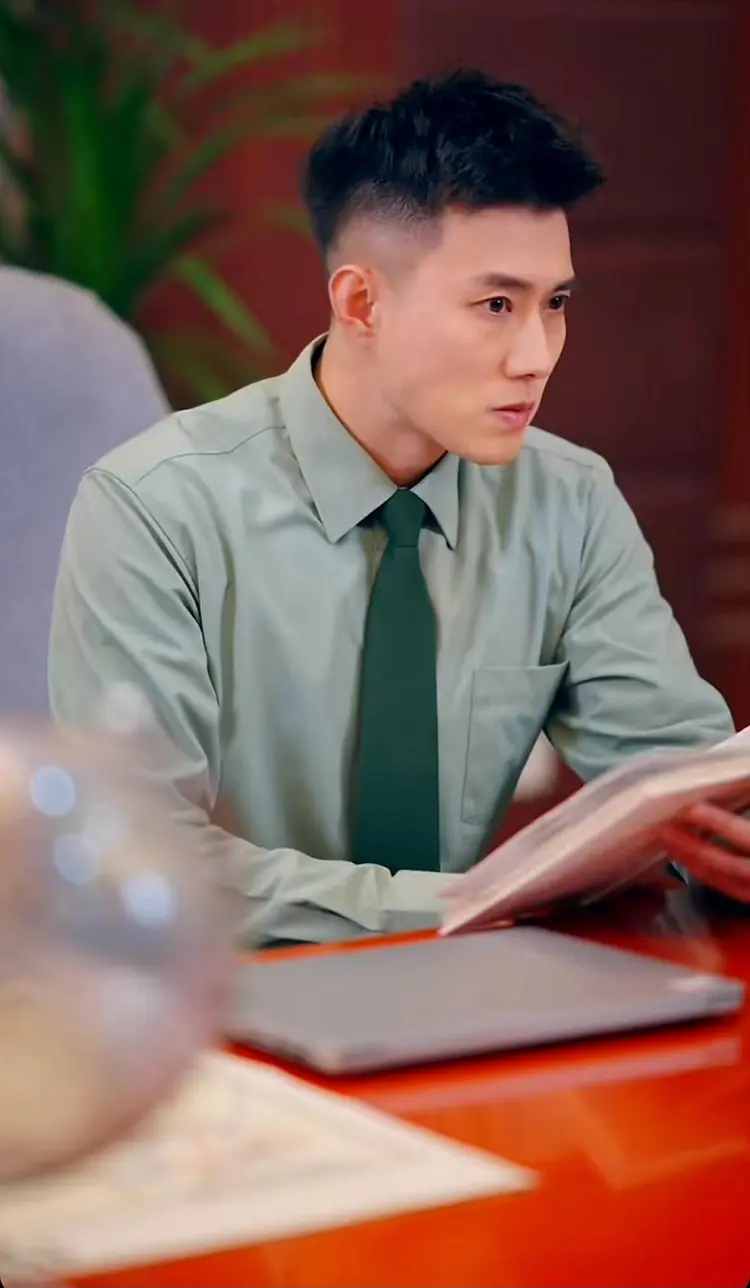 Huỳnh Văn Bác đóng vai CEO lạnh lùng trong “Dòng Sông Tình Yêu”