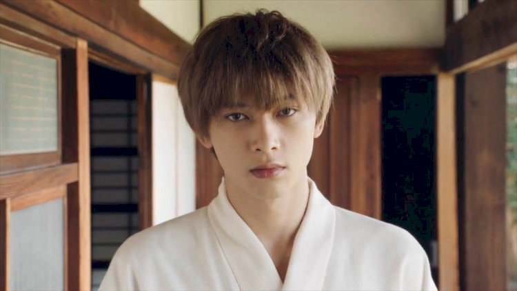 Yoshizawa Ryo – người đàn ông của chiều sâu, nơi ánh mắt và cảm xúc cùng kể chuyện.