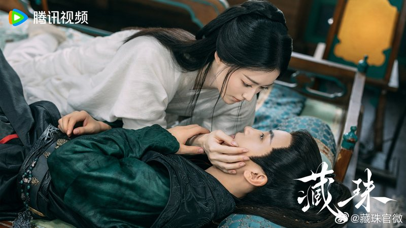 Nấp sau vỏ bọc tình huynh muội là tình yêu khắc cốt và những bí mật kinh thiên