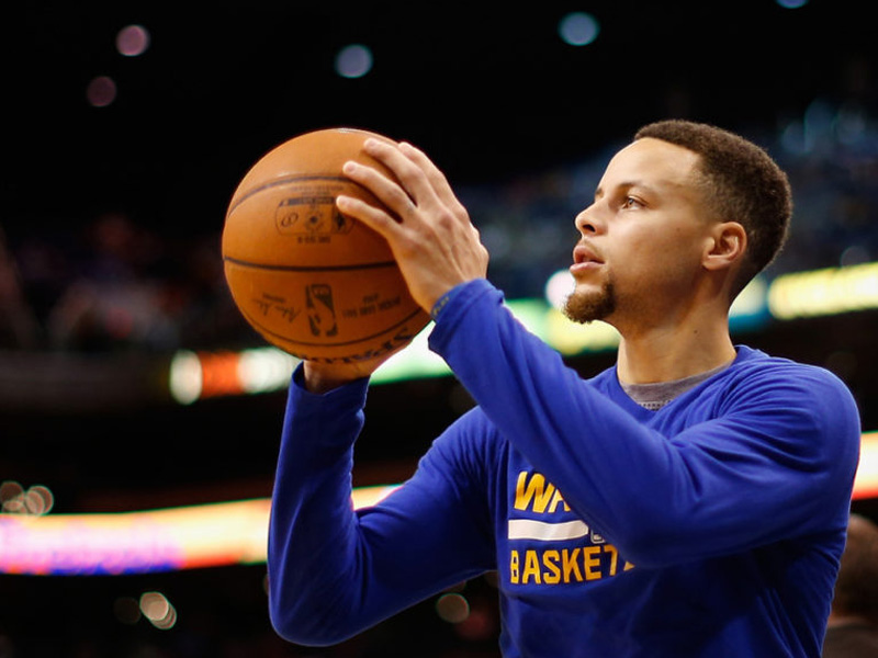 Thời gian tối đa để phát bóng biên vào sân là 5 giây