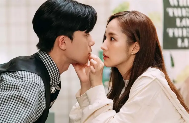 Phản ứng hóa học bùng nổ giữa Park Seo-joon và Park Min-young thu hút đông đảo fan hâm mộ