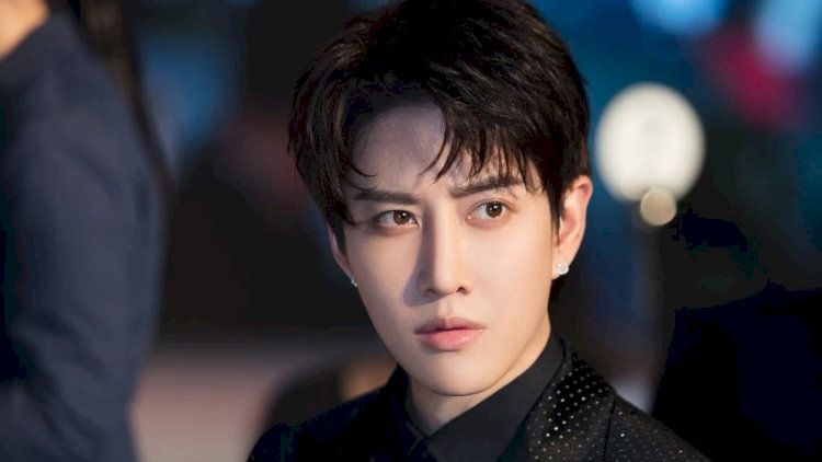 Mike D. Angelo - Vẻ đẹp phi giới tính bước ra từ truyện tranh