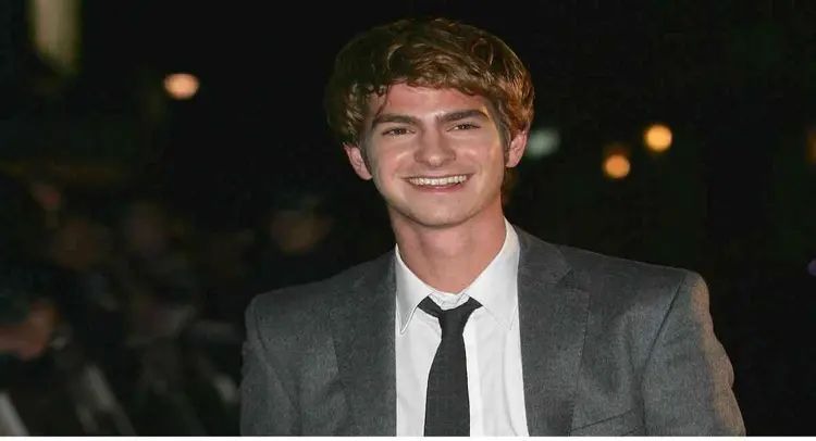 Hình ảnh của Andrew Garfield trong phim "Sư tử và cừu non"