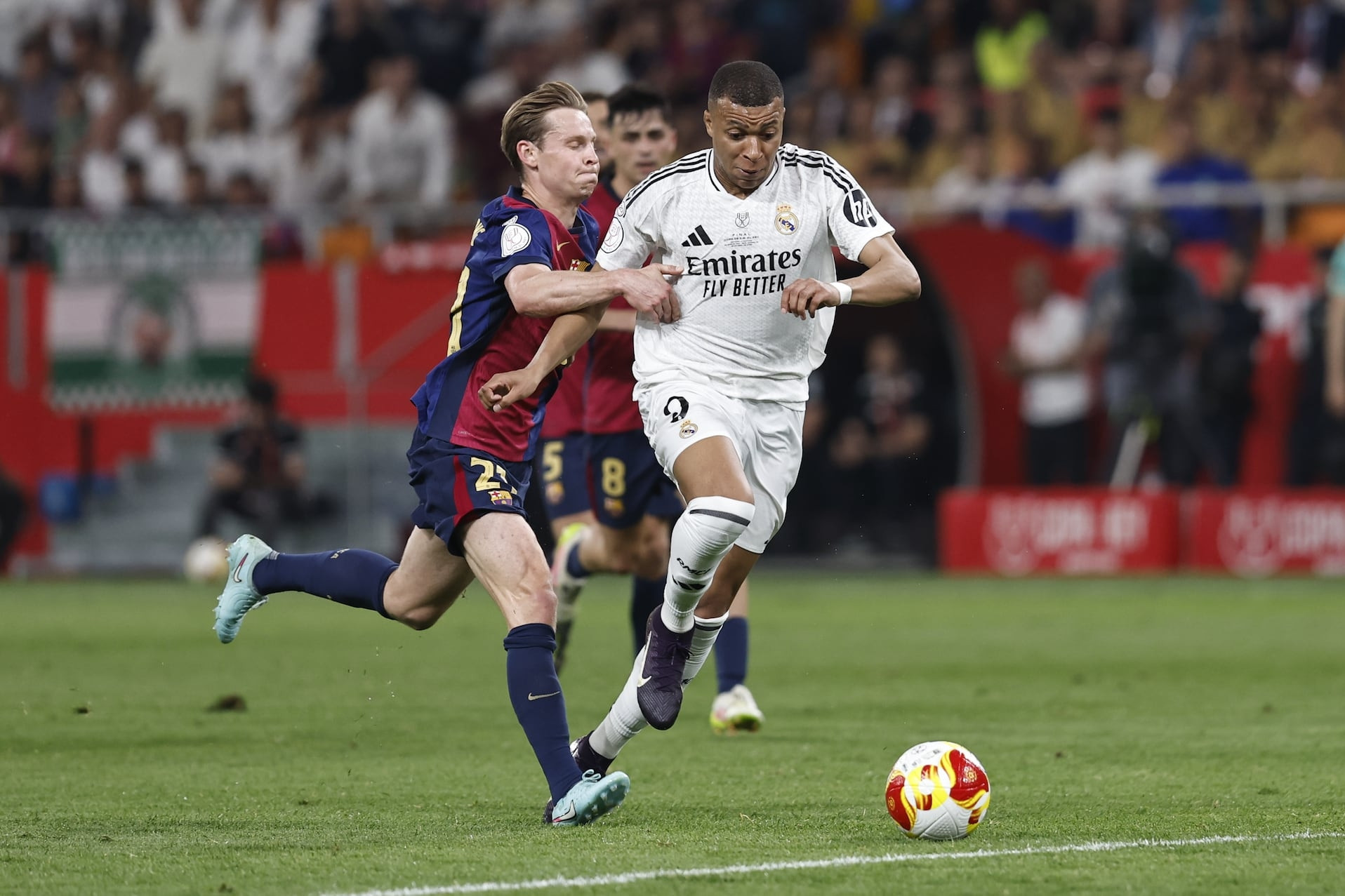 La Liga - Nơi El Clásico diễn ra nhiều nhất, phản ánh trọn vẹn sự cạnh tranh truyền kiếp giữa hai đội