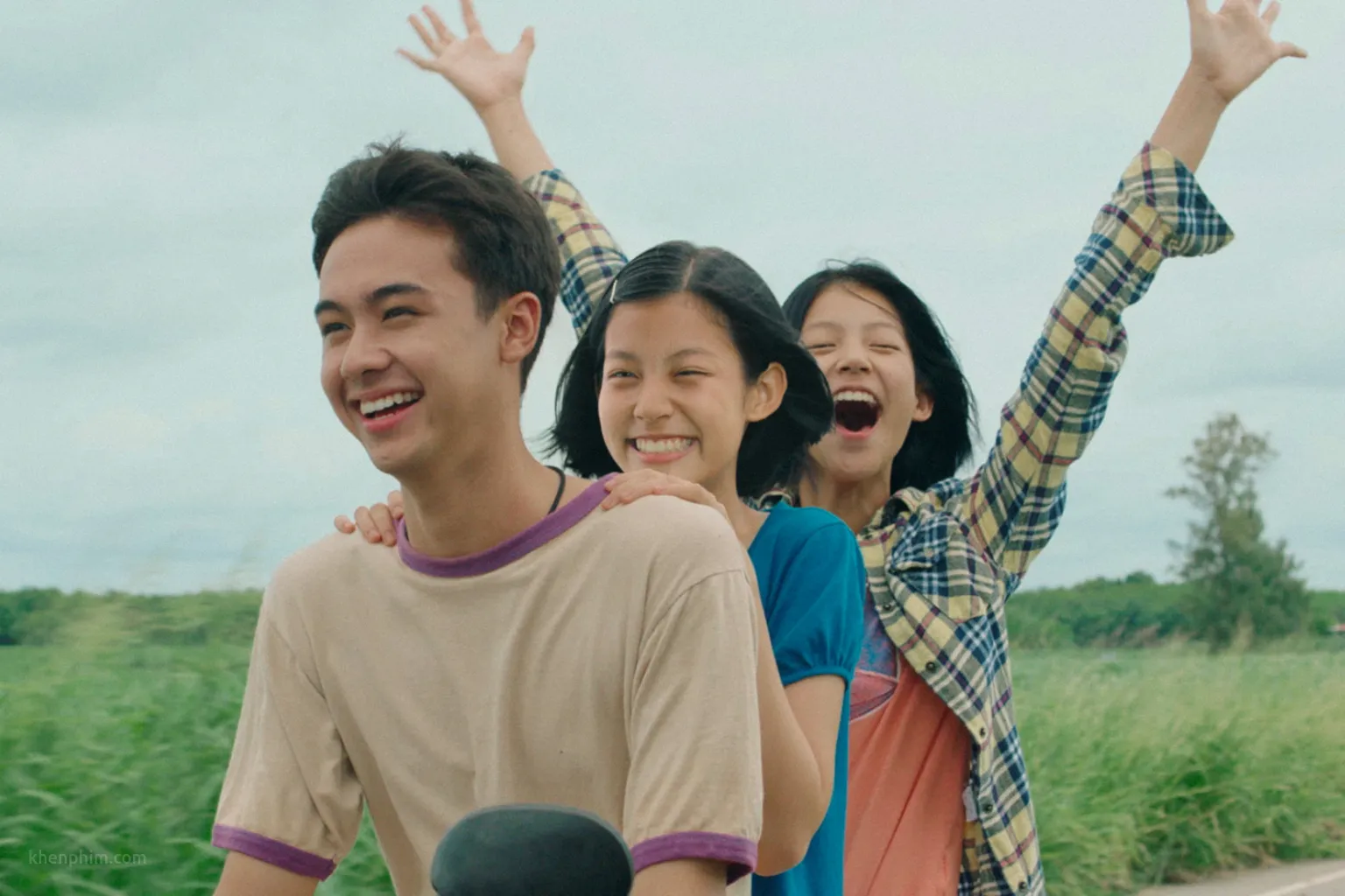 Phim khắc họa một cách chân thực những rung động đầu đời và những bước chuyển mình quan trọng trong cuộc đời mỗi người