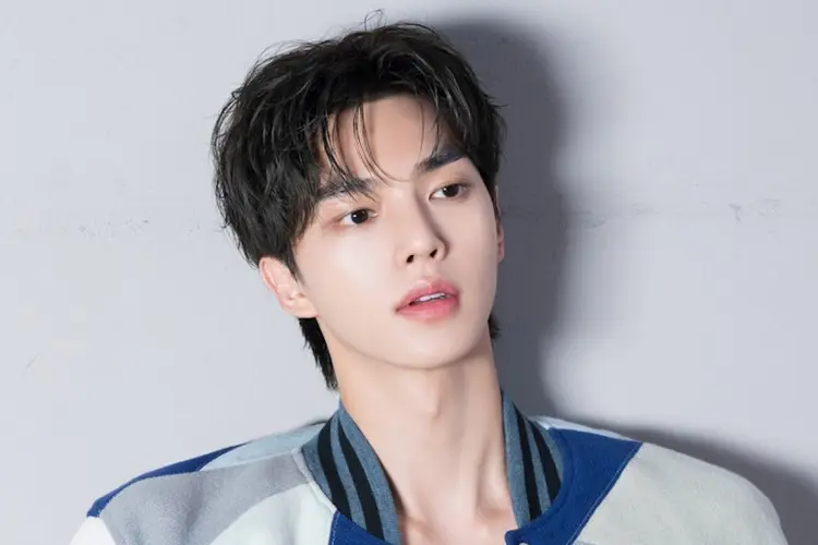 Song Kang là một trong những nam diễn viên trẻ nổi bật nhất của làng giải trí Hàn Quốc