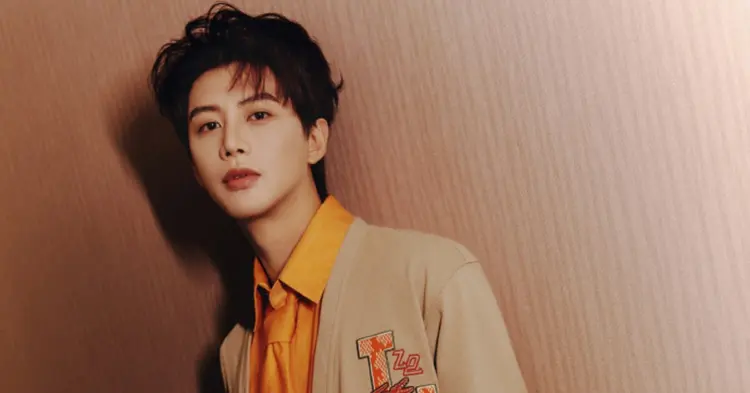 Hà Kiện Kỳ là nam diễn viên phim ngắn nổi bật với lối diễn tự nhiên, ngoại hình góc cạnh và những vai diễn sâu sắc, đầy bí ẩn.