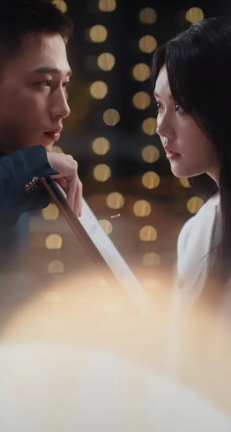 “Tình Này Chỉ Em Mới Có Thể Hóa Giải” là câu chuyện về mối quan hệ hôn nhân hợp đồng giữa Sư Niệm và tổng tài Cố Lẫm Xuyên.