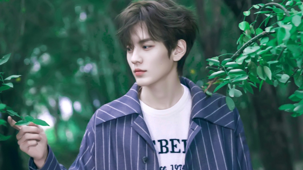 Tất Văn Quân - nam diễn viên trẻ tài năng của làng giải trí Hoa ngữ