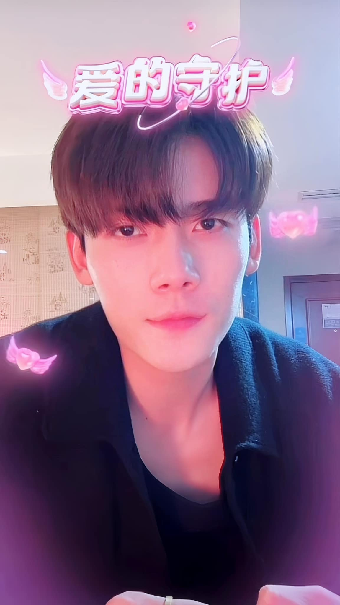 Trần Cương - nam diễn viên sở hữu gương mặt điển trai, thần thái cuốn hút của điện ảnh Hoa ngữ