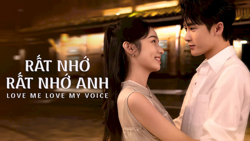 Khoảnh khắc Gu Sheng và Thẩm Thanh Trạch nhìn nhau trong phòng thu âm ánh vàng ấm áp