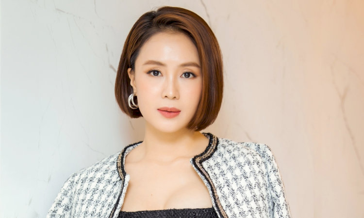 Hồng Diễm - một trong những nữ diễn viên xinh đẹp, tài năng của nhà đài VTV, phủ sóng nhiều phim giờ vàng