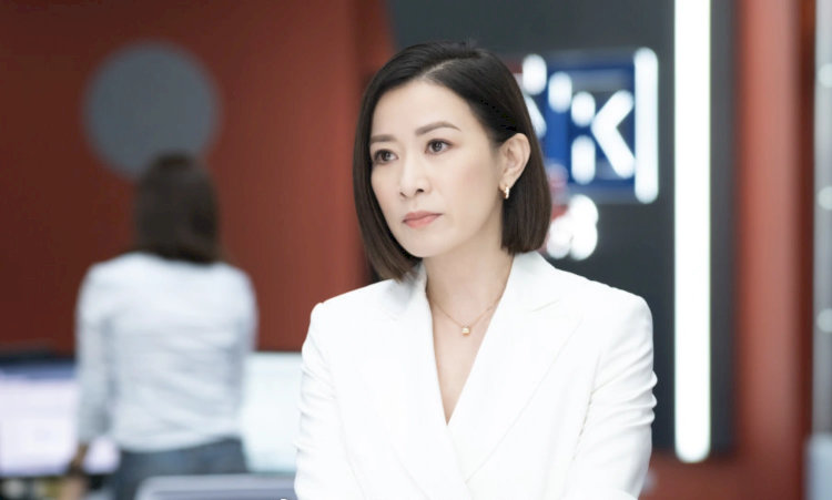 Trong sự nghiệp hơn 20 năm, Xa Thi Mạn được xem là “nữ hoàng rating” của TVB, nổi tiếng nhờ diễn xuất chắc tay và khả năng biến hóa đa dạng