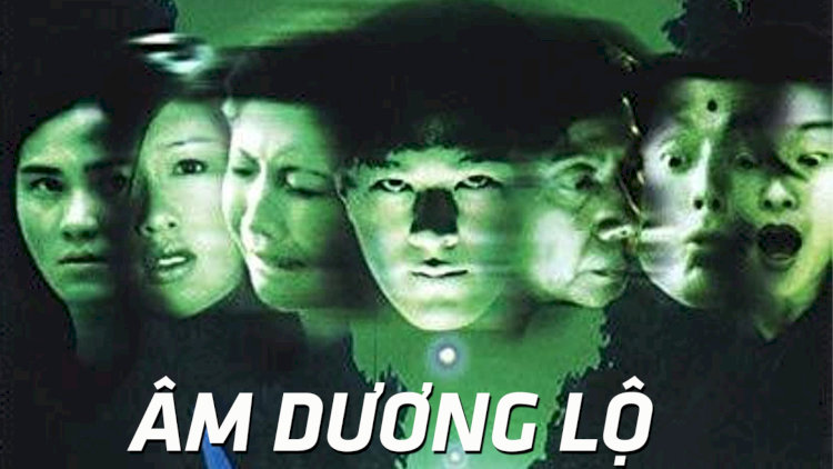  Khi mặt trời lặn, con đường giữa âm và dương chỉ còn một lằn ranh mờ ảo.