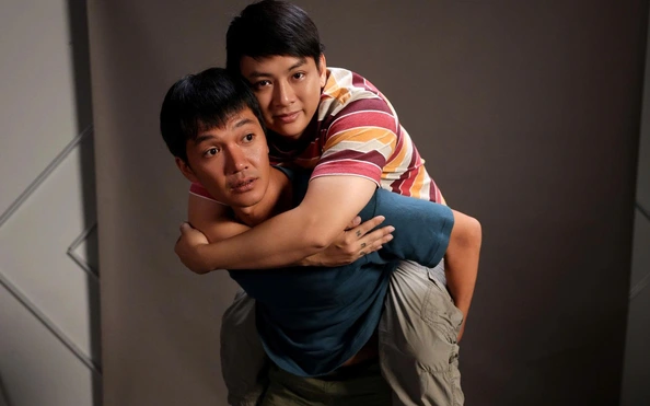 Quang Tuấn là gương mặt khá quen thuộc với khán giả trong vài năm gần đây. Trong khi đó, Hoài Lâm gây tò mò khi lần đầu quay trở lại màn ảnh sau một thời gian vắng dài vắng bóng