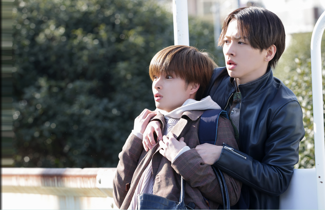 Những tình huống “dở khóc dở cười” liên tục xảy ra, từ những buổi hẹn hò trắc trở đến các màn ứng xử ngây ngô của Fukuhara