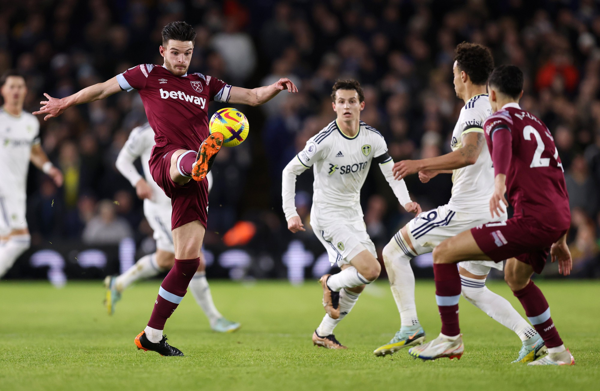 Trận đấu giữa Leeds vs West Ham vào 25/10 sắp tới hứa hẹn một kịch bản cởi mở
