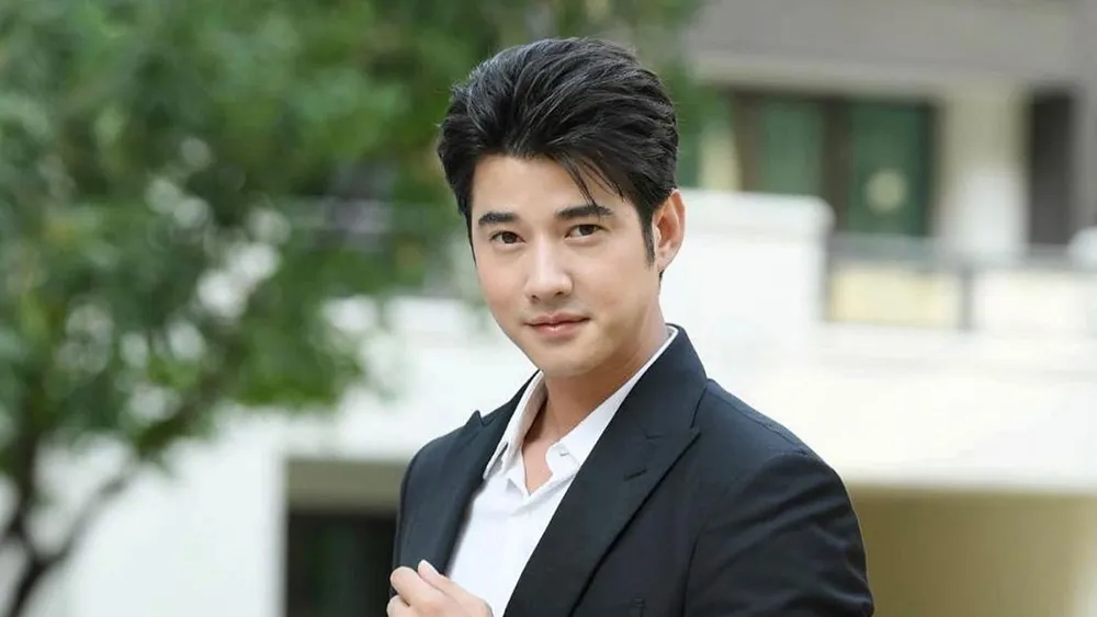 Mang trong mình ba dòng máu Đức, Thái và Trung, Mario Maurer sở hữu vẻ đẹp lai cuốn hút, vừa lãng tử vừa ấm áp