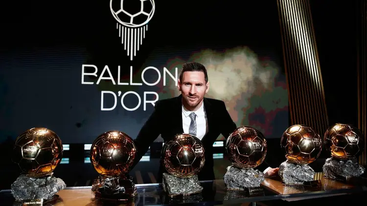 Messi là người đầu tiên và duy nhất từng giành đến 8 Quả bóng vàng