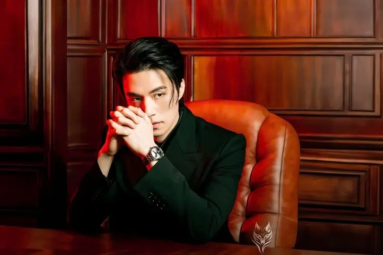 Vai diễn của Lee Dong Wook rất đa dạng