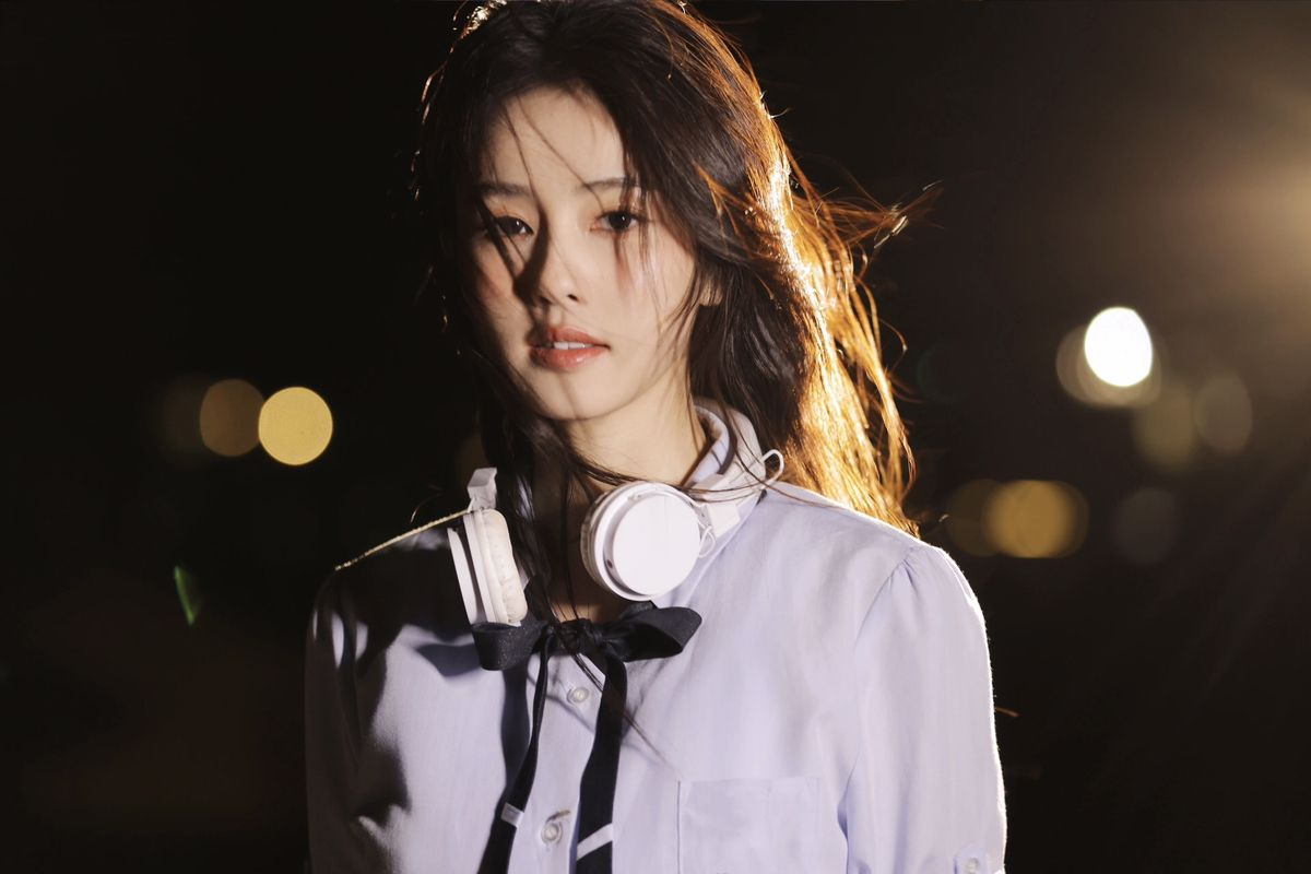 Bạch Lộc hiện tại với vẻ đẹp trưởng thành và sự nghiệp đang lên như diều gặp gió