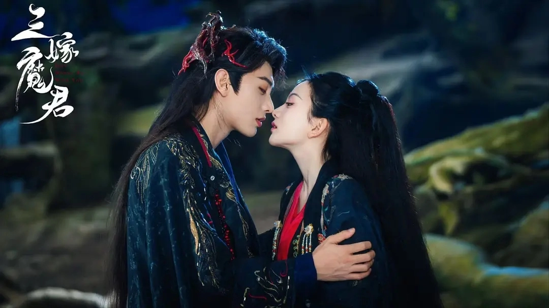 “Tam Giá Ma Quân” kể chuyện tình yêu hận đan xen giữa Giang Trĩ Ngư và Giang Cảnh Hoài.