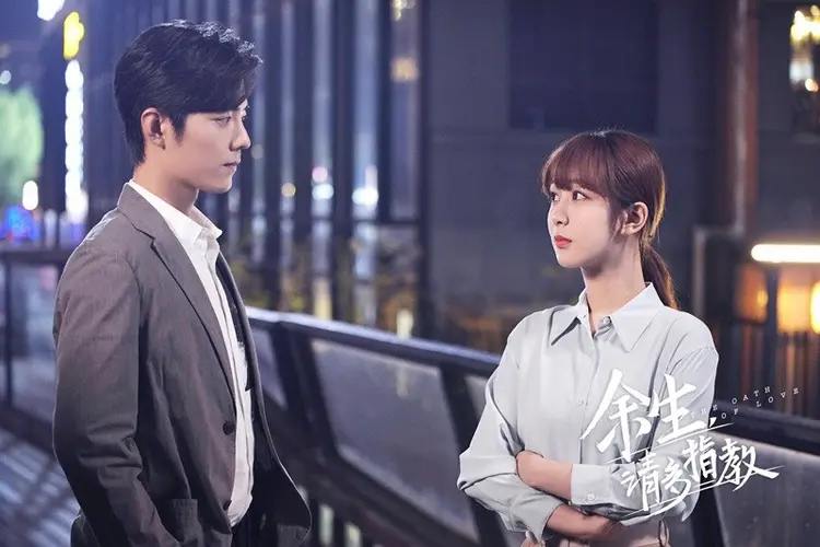 Bộ phim kể về cách hai con người từng tổn thương học lại cách tin tưởng và mở lòng