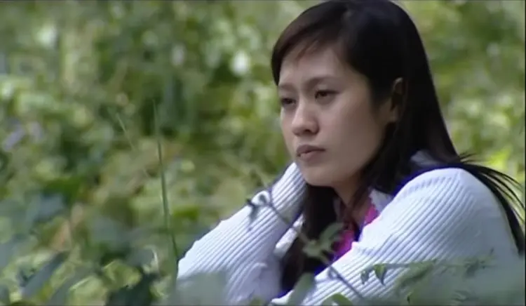 Bối cảnh phim xoay quanh thế giới ngầm, buôn bán thuốc lắc, vũ trường, tội phạm có tổ chức