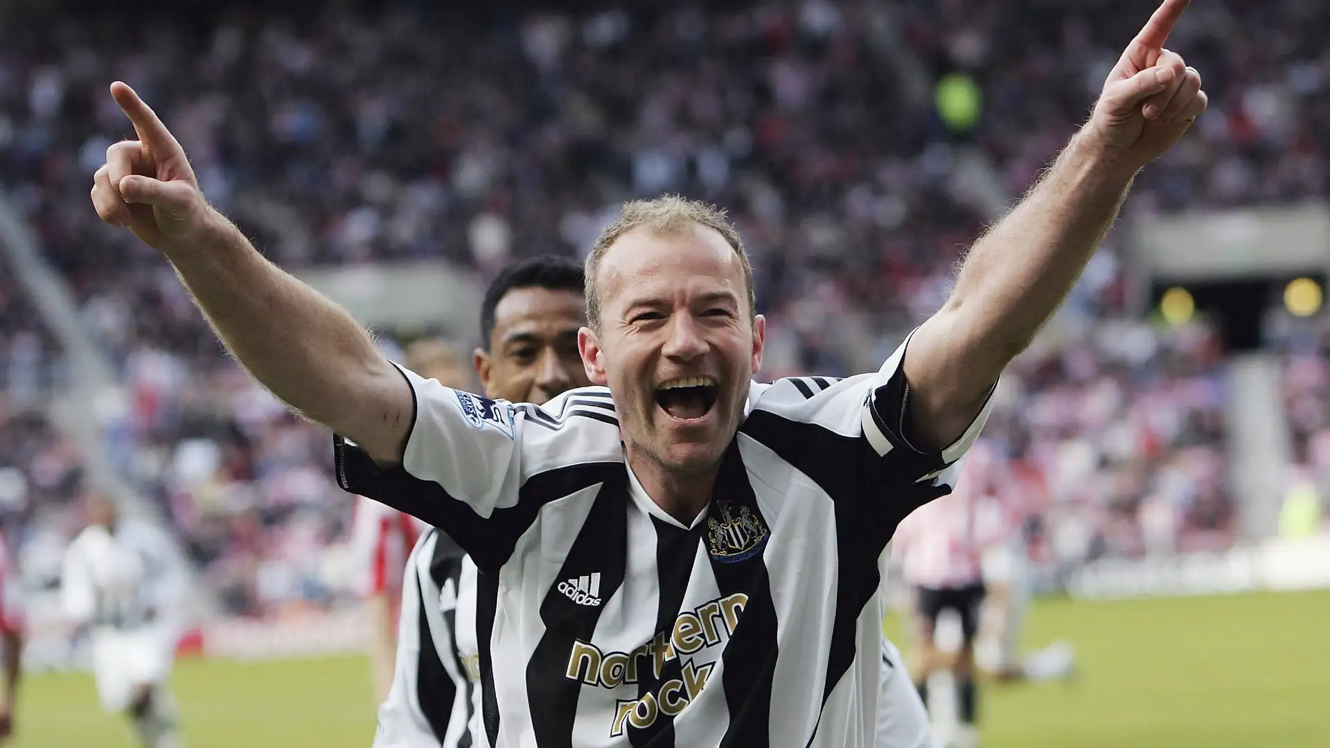 Alan Shearer là vua phá lưới mọi thời đại với 260 bàn thắng của Premier League