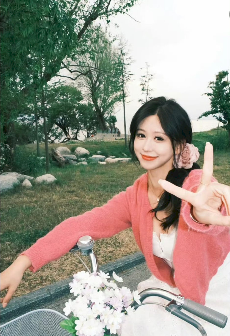 Khuôn mặt xinh đẹp, ngọt ngào của Sài Tuệ Hân