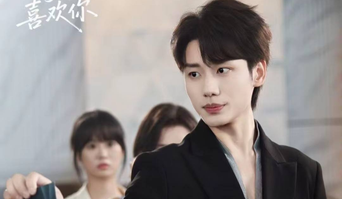 Lý Tử Kiệt liên tục "phủ sóng" màn ảnh với hàng loạt vai diễn ấn tượng.