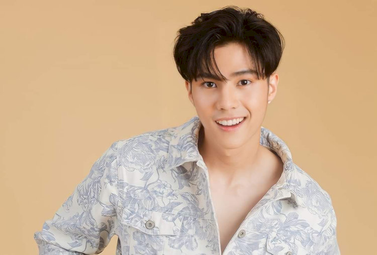 Thiti Mahayotaruk (Bank) - "Nam thần" đa năng