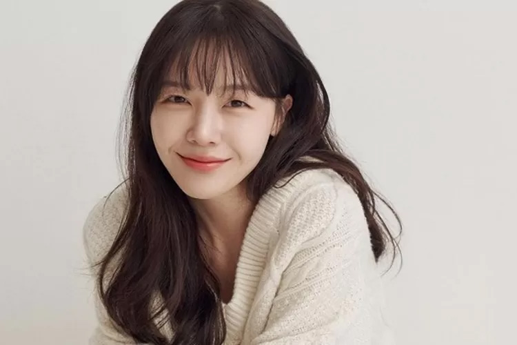 Nữ diễn viên, idol Bang Min Ah