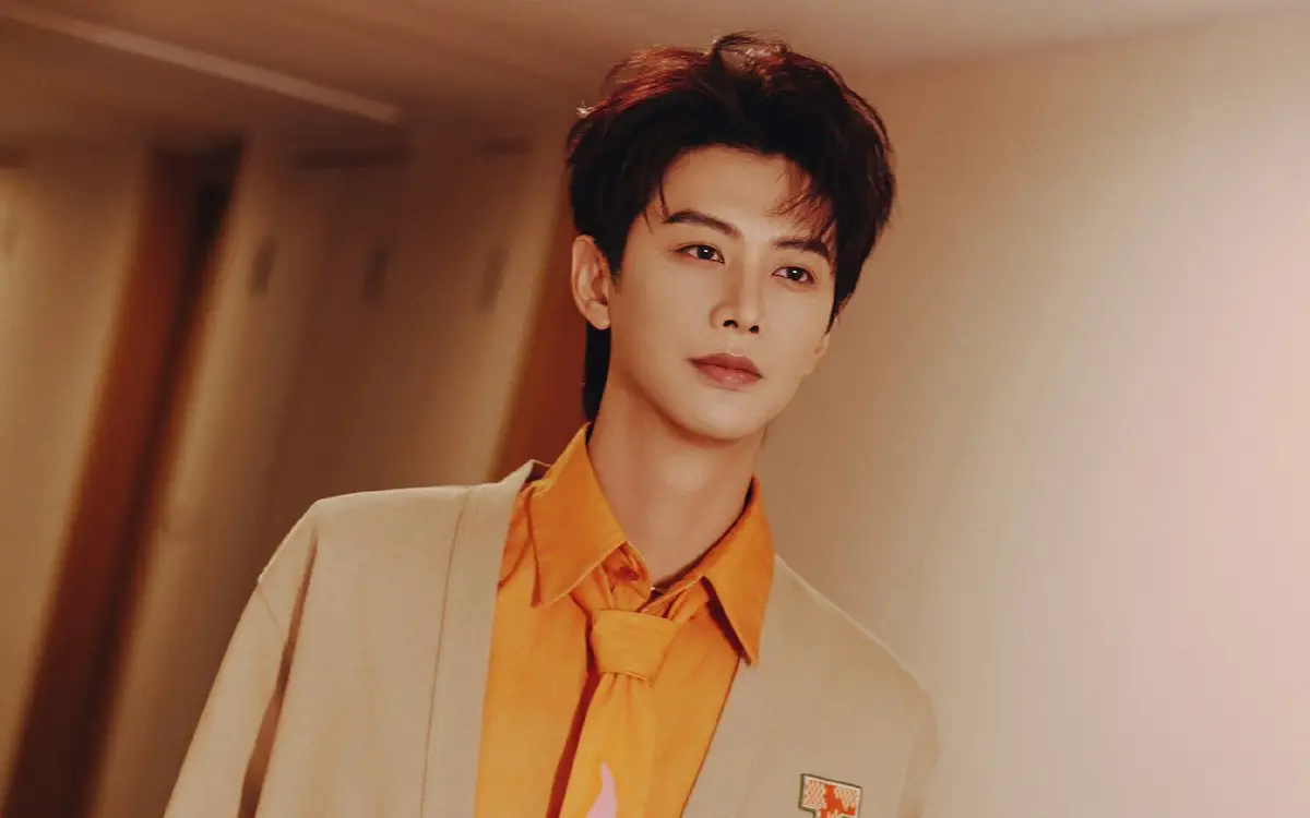 Hà Kiện Kỳ - "nam thần phim ngắn" trong giới giải trí Hoa ngữ