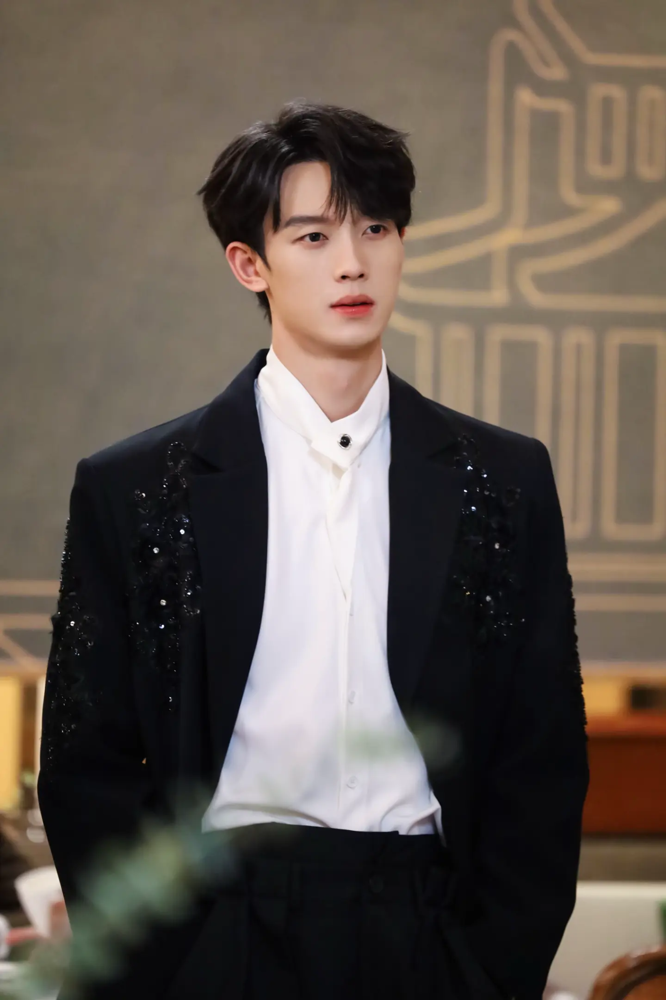 Thời Khang - chàng diễn viên gen Z với sự nỗ lực không ngừng, được nhiều người yêu thích