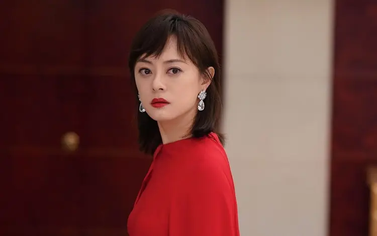 Nữ hoàng rating Tôn Lệ