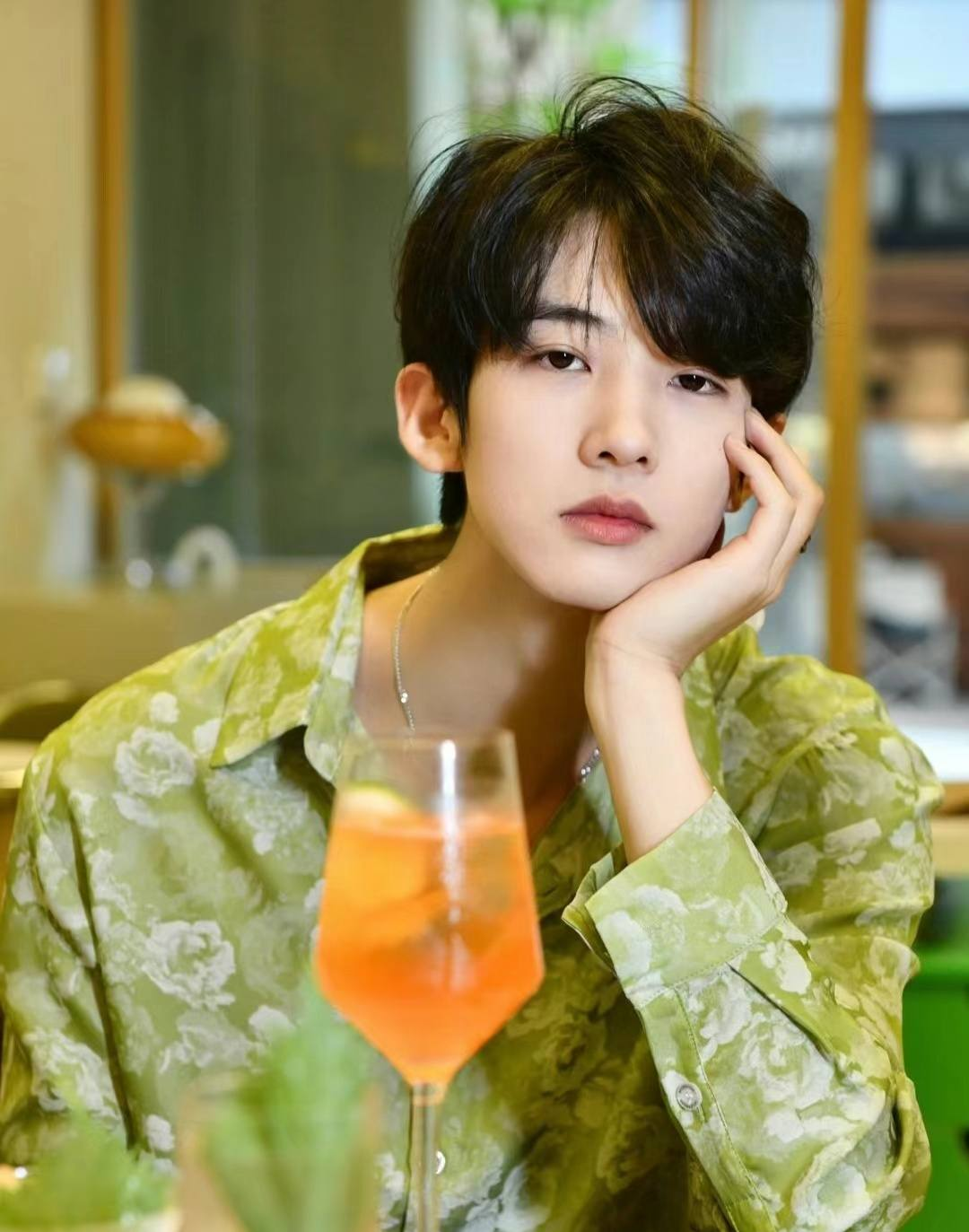 Tiêu Văn Vũ - chàng diễn viên gen Z đầy triển vọng của màn ảnh Hoa ngữ