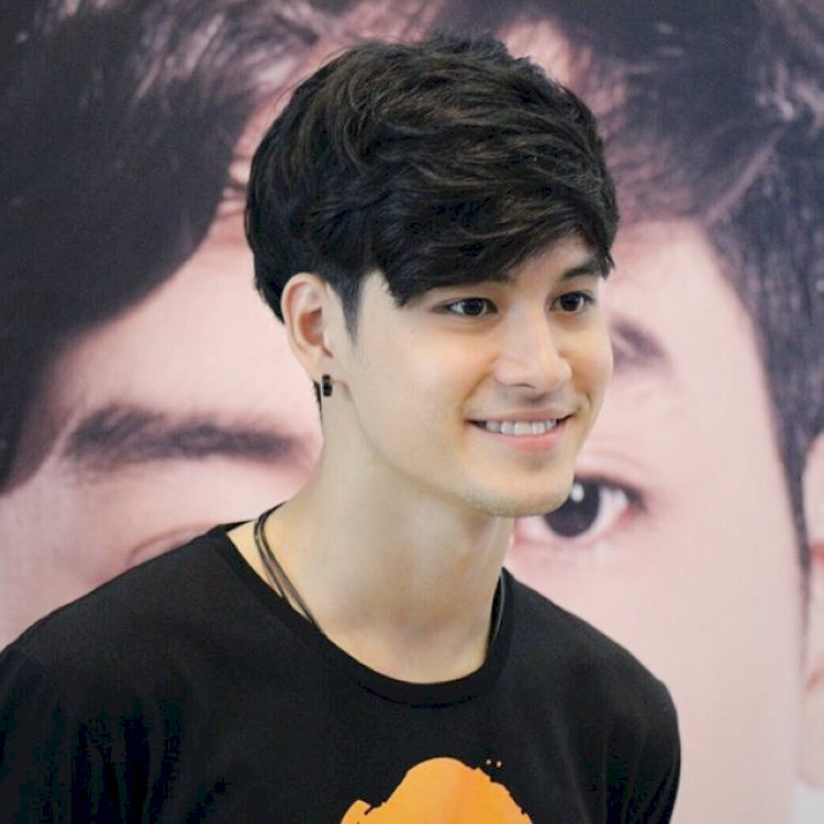 Jirayu La-ongmanee (Kao) - "Nam thần" bùng nổ từ "Suckseed"