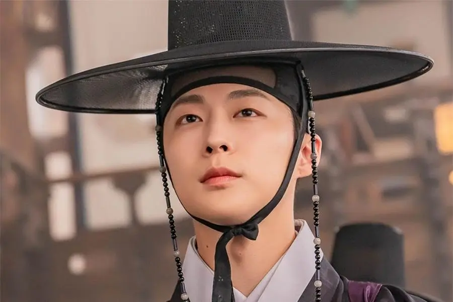 Nam diễn viên đã có cho mình một số giải thưởng đầu tiên trong sự nghiệp