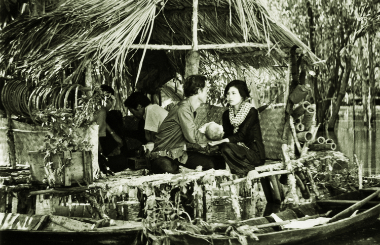 Phim Cánh đồng hoang