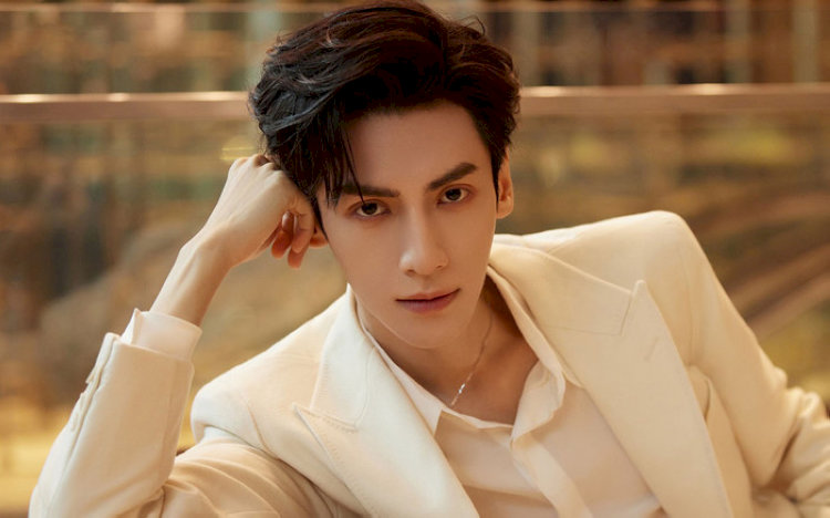 La Vân Hi sở hữu vẻ ngoài thư sinh, thanh thoát cực cuốn hút