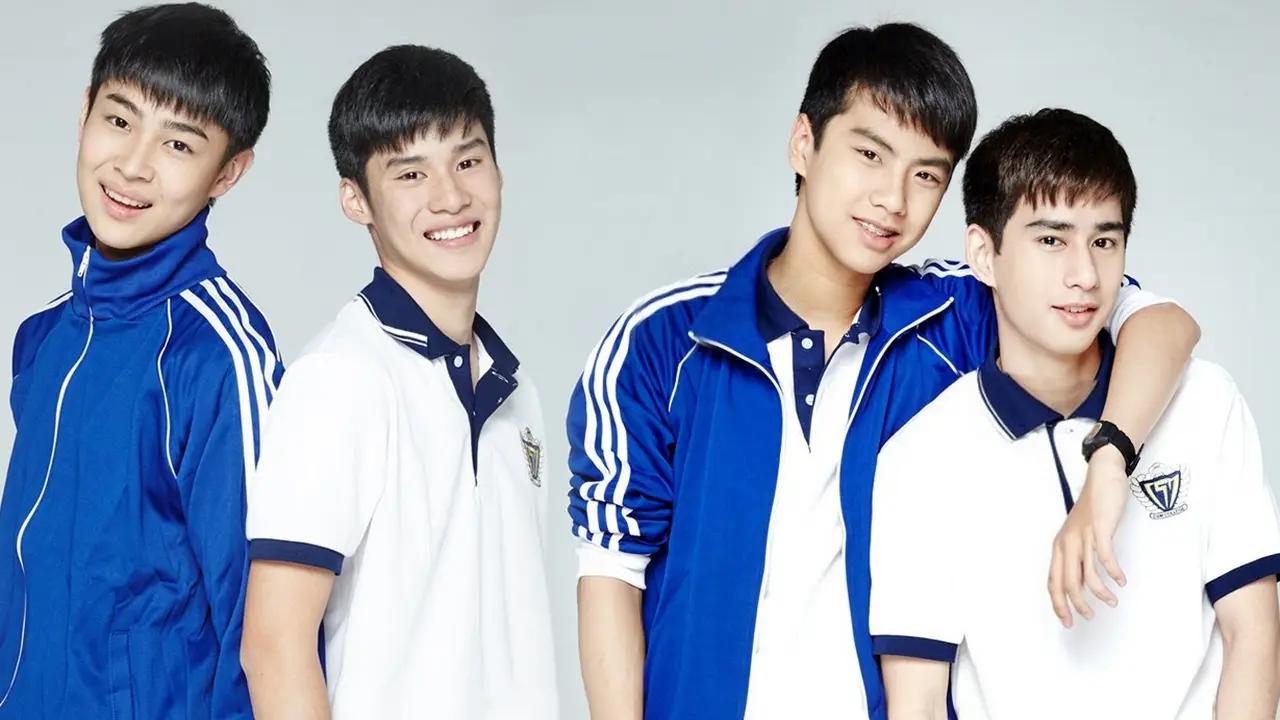 “Yêu Phải Nổi Loạn” xoay quanh mối tình trong sáng nhưng cũng đầy sóng gió của các cặp đôi học trò