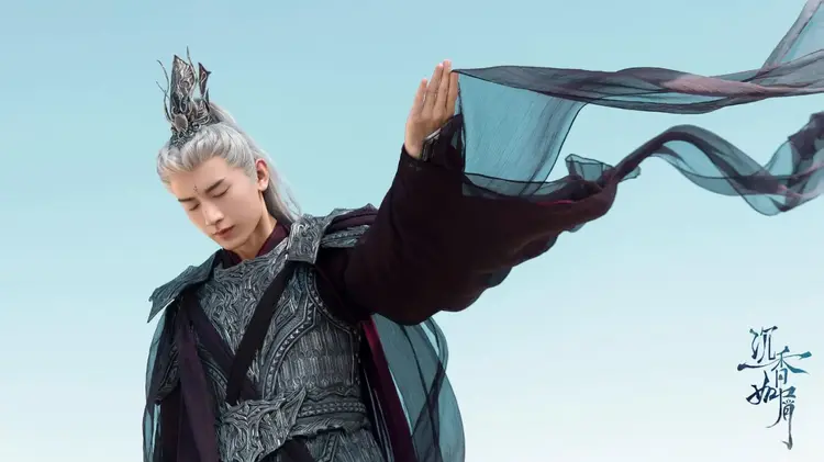 Ứng Uyên là hiện thân của lý trí và trách nhiệm nhưng vì tình yêu mà sẵn sàng chống lại cả Thiên giới